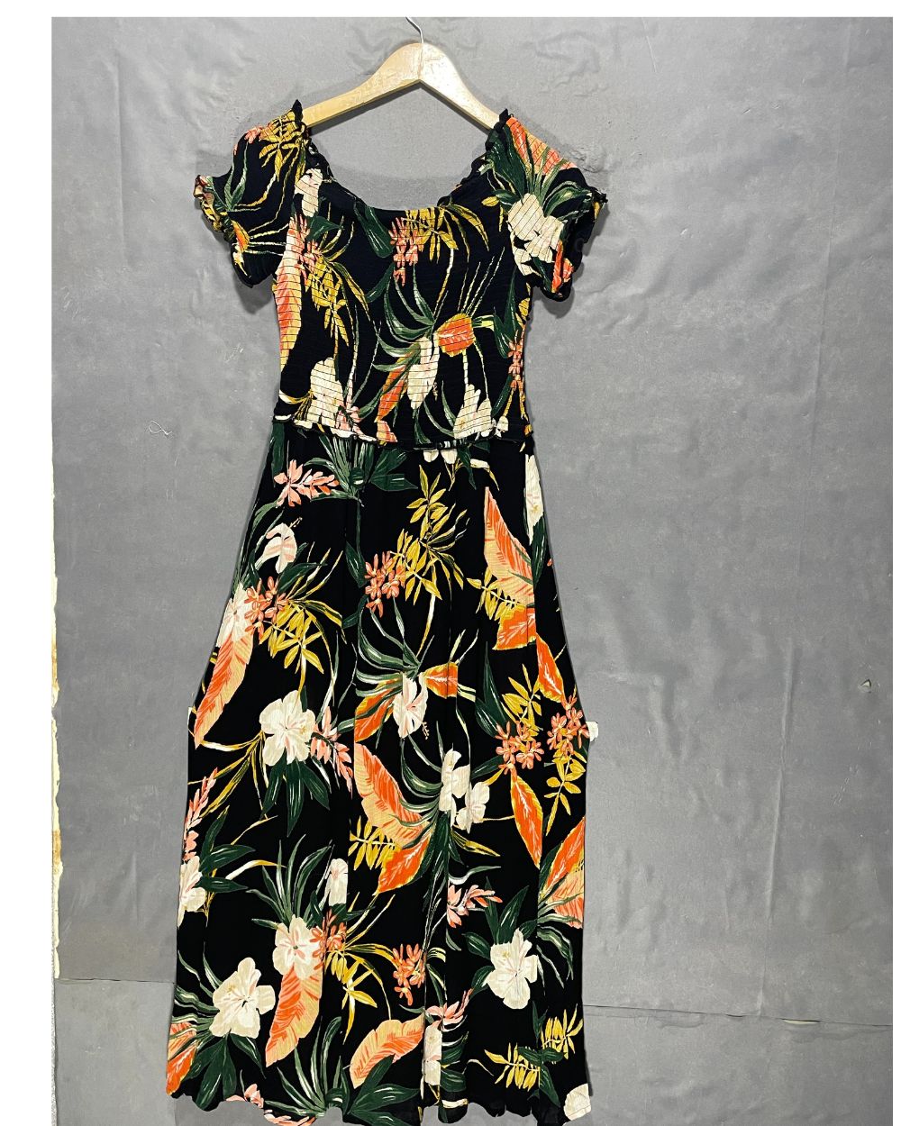 Patrons of Peace Black Polyester For Women Tops Medium | ThriftQueen.pk