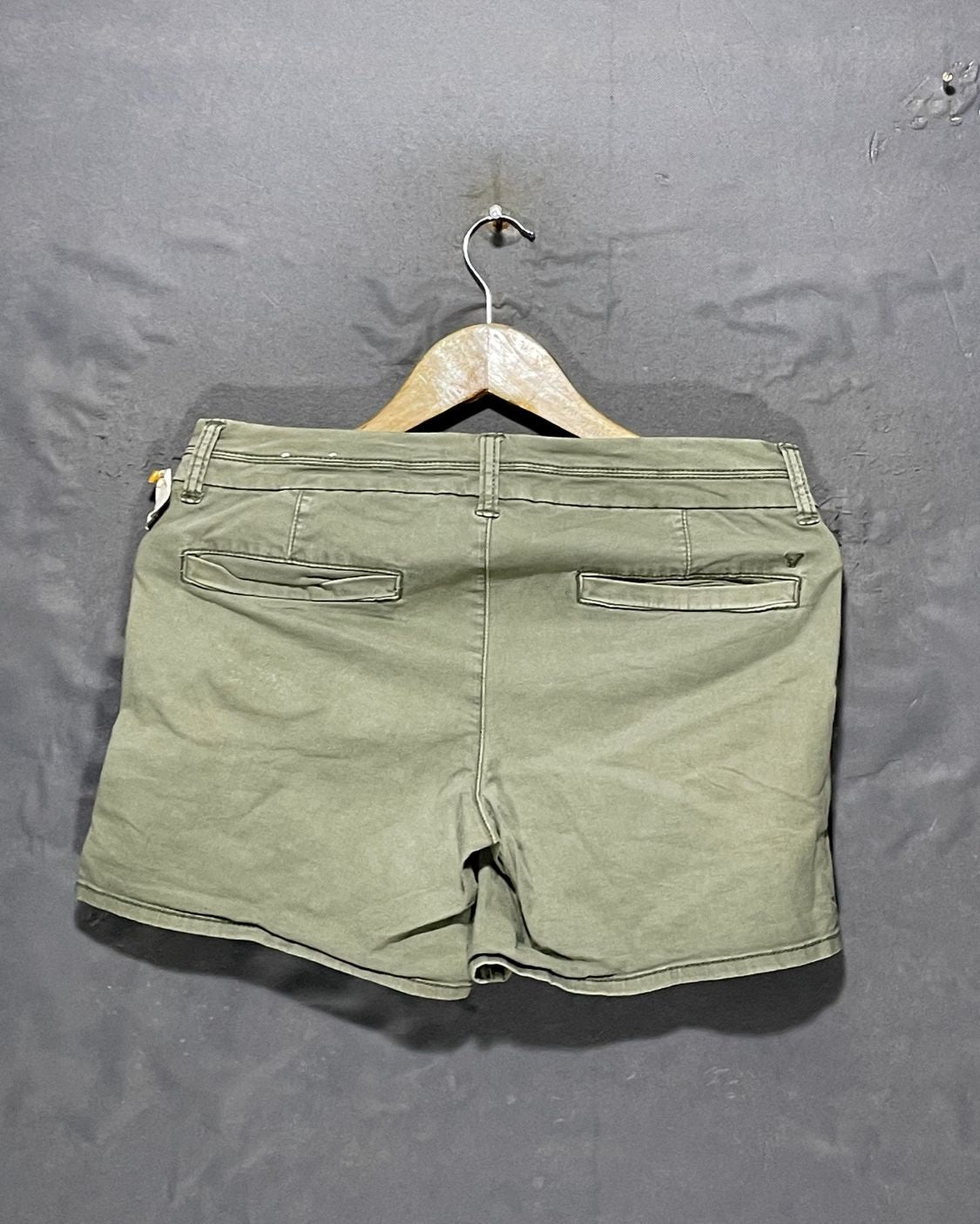 American Eagle Gray Jeans Short For Women Large