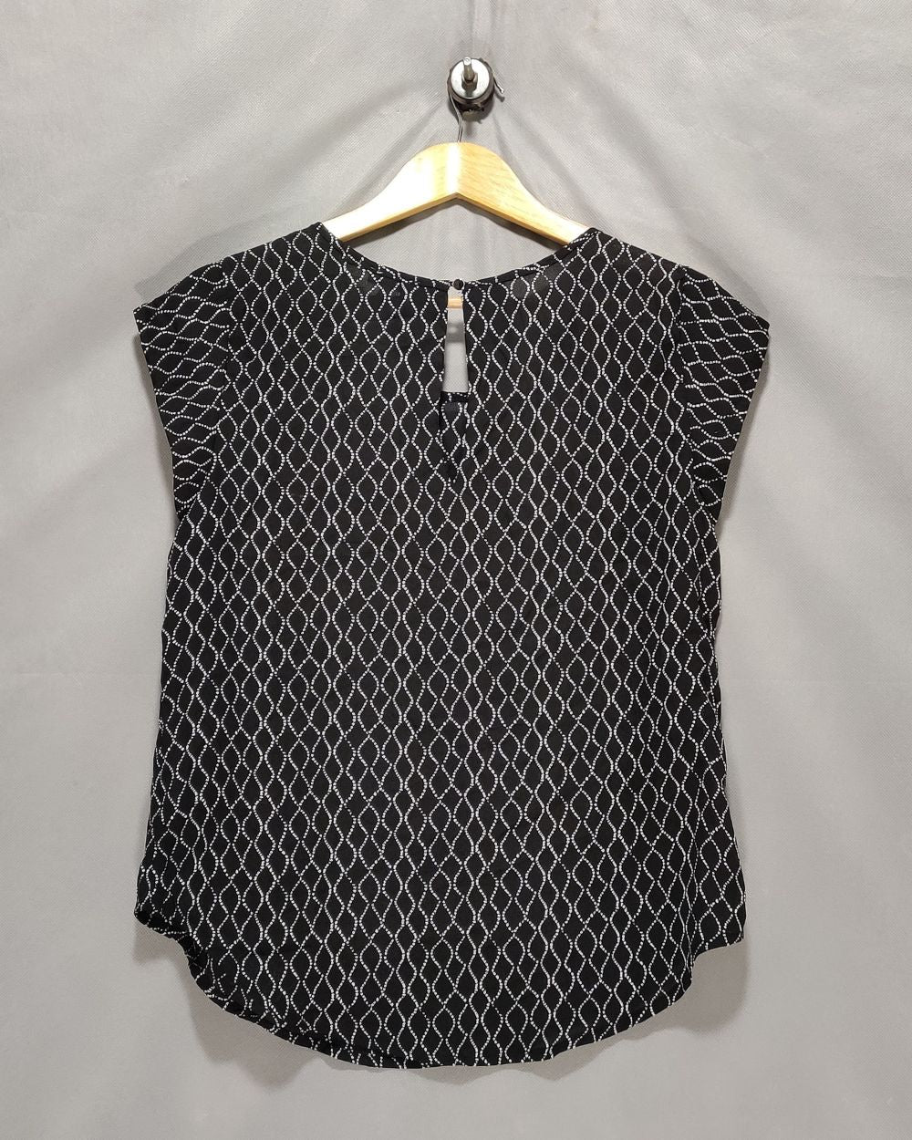 Lily White Black For Women Crop Top S