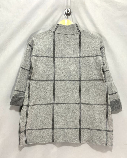 Tahari Gray Sweatshirt For Women Small