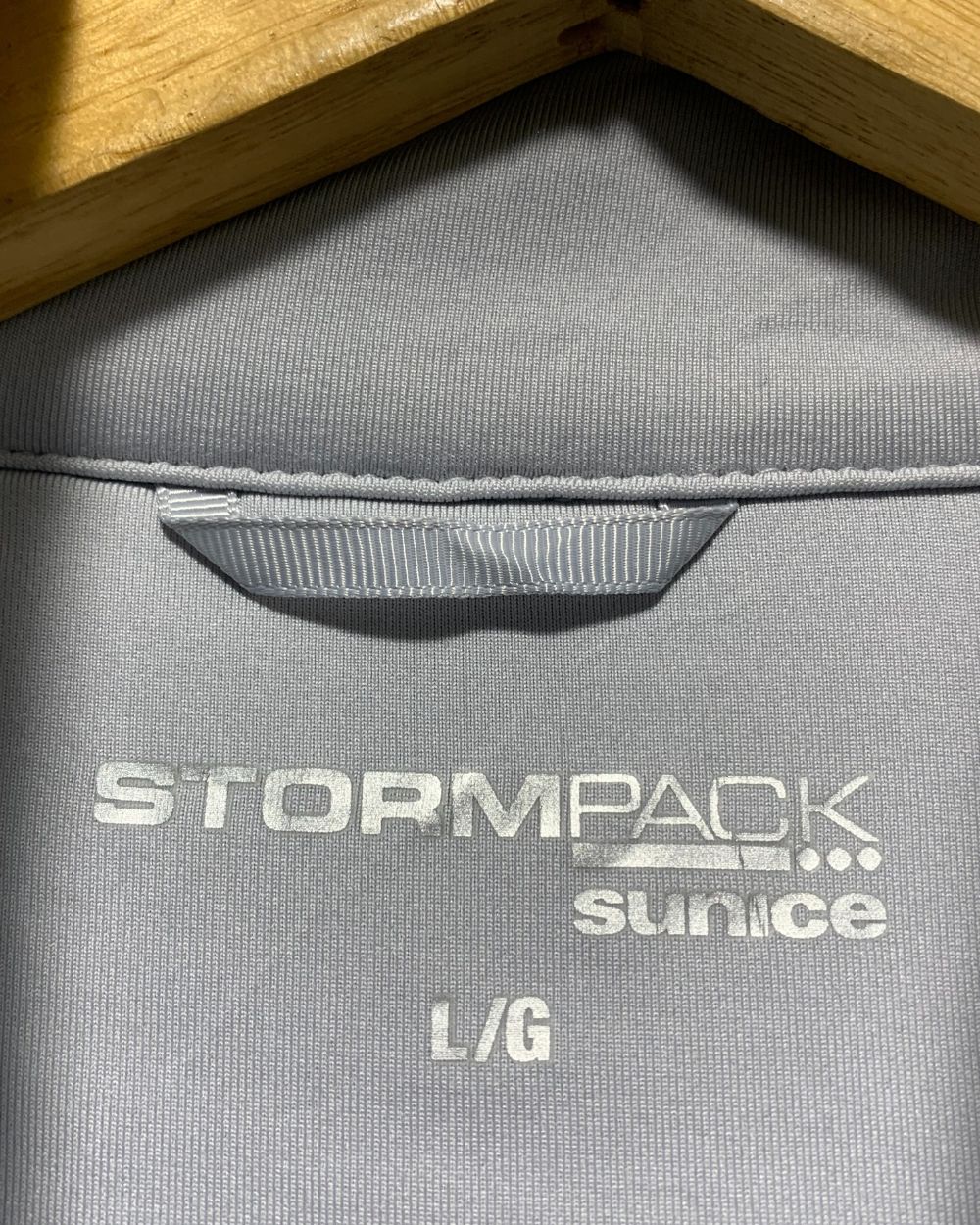 StormPack Gray Zipper For Women Large