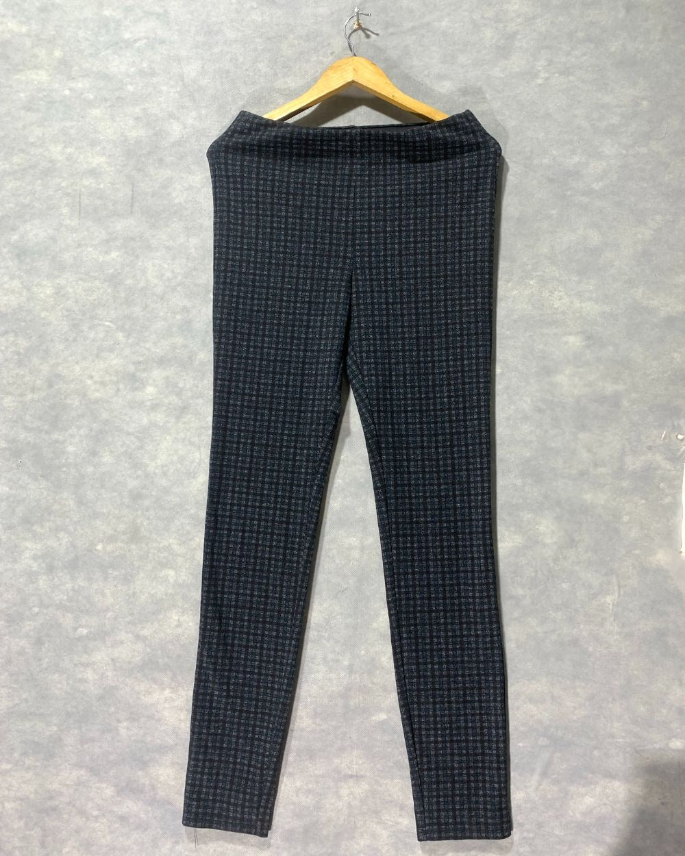 Suzy Shier Black Sport Gym tights For Women L