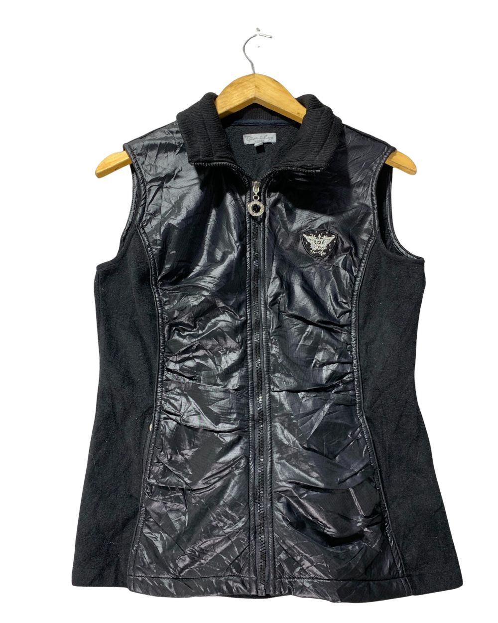 Daily Zipper For Women Size Medium