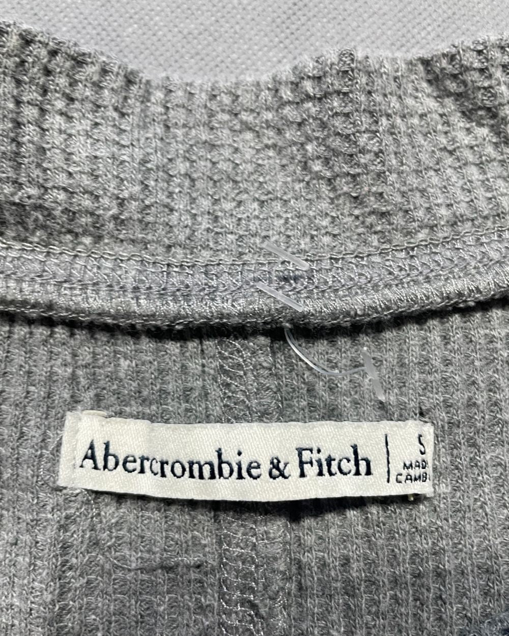 Abercrombie & Fitch Sweatshirt For Women Small