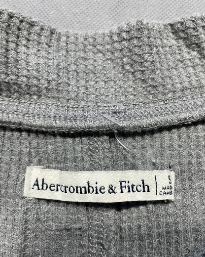 Abercrombie & Fitch Sweatshirt For Women Small