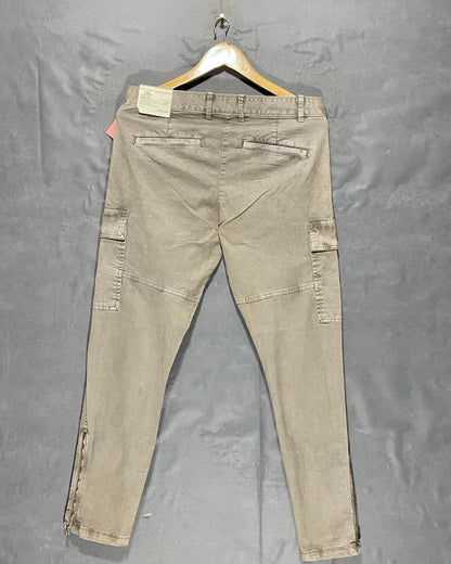 Skinny Cream Jeans For Women L | ThriftQueen.pk