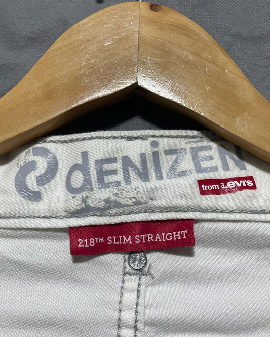 Denizen White Jeans For Women M | ThriftQueen.pk