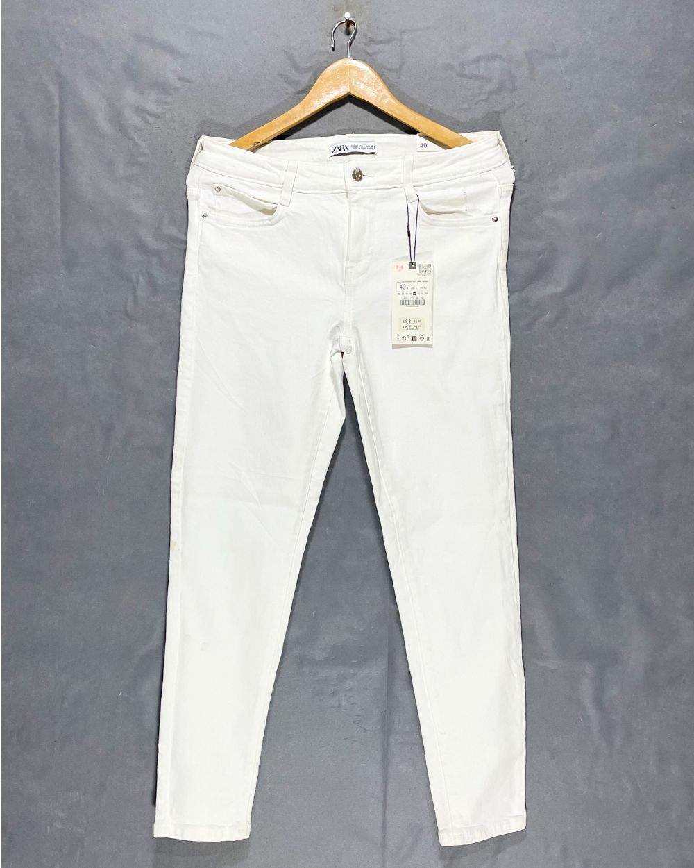 Zara White Jeans For Women Large | ThriftQueen.pk