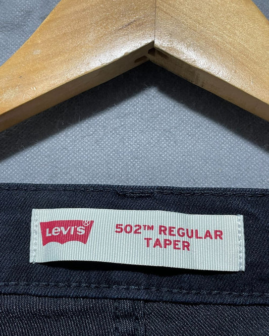 Levi's Black Jeans For Women M | ThriftQueen.pk