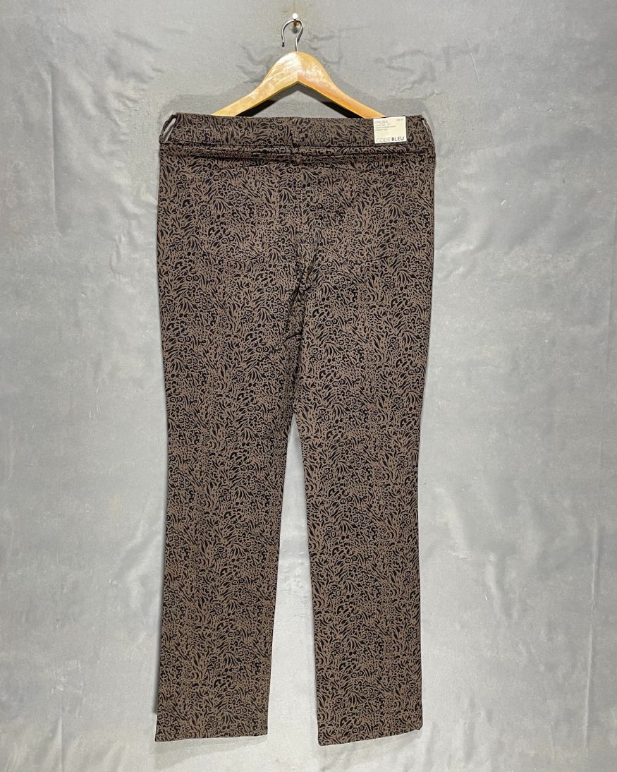 Code Bleu Brown Jeans For Women Large | ThriftQueen.pk