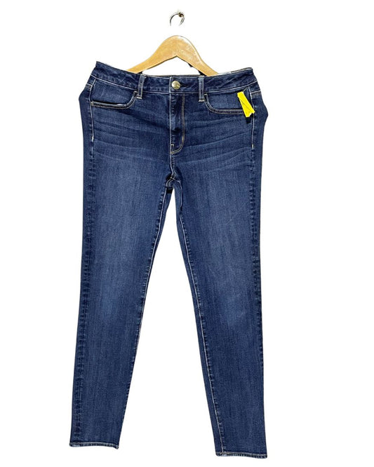American Eagle Blue Jeans For Women Large | ThriftQueen.pk