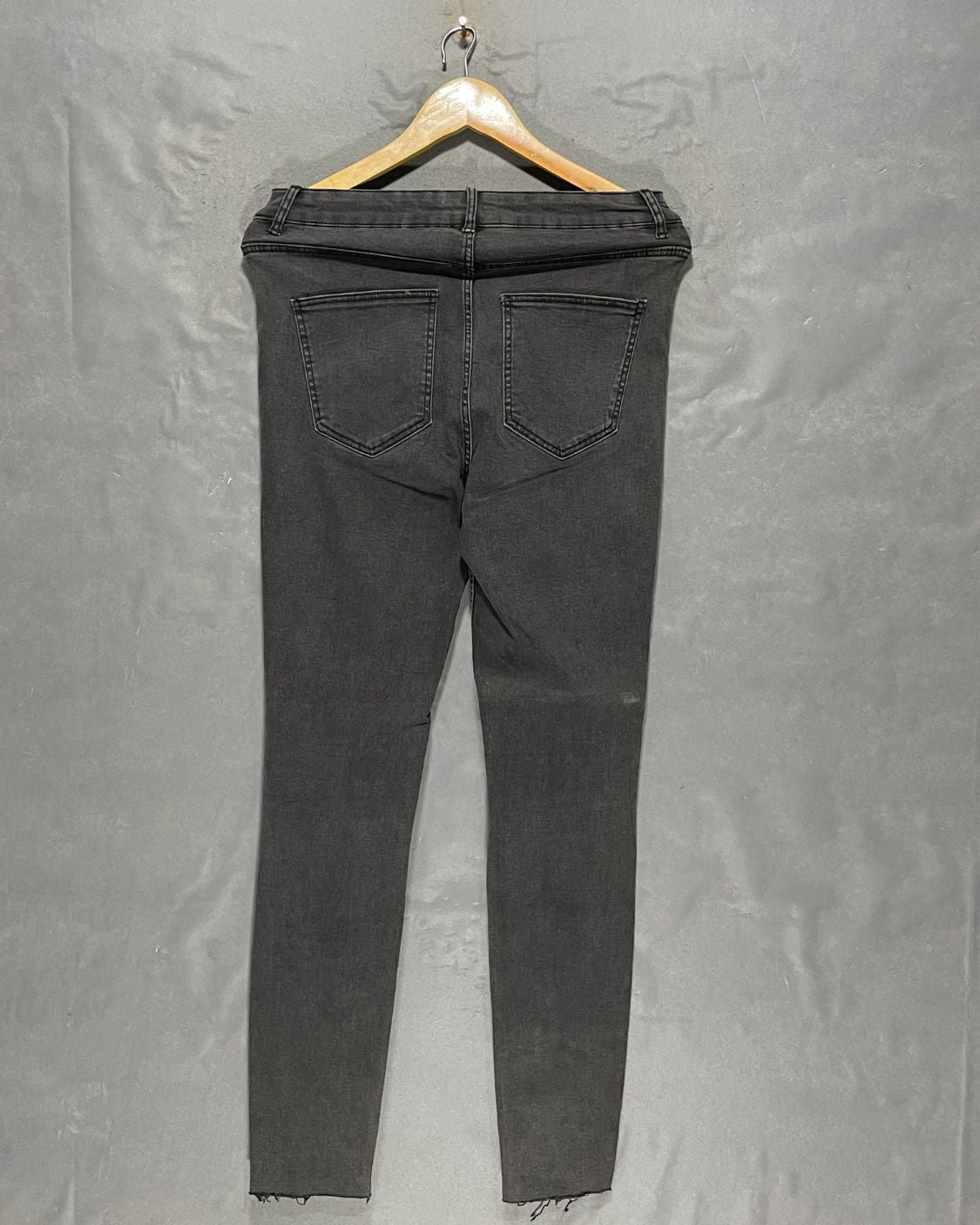 Zara Gray Jeans For Women S | ThriftQueen.pk