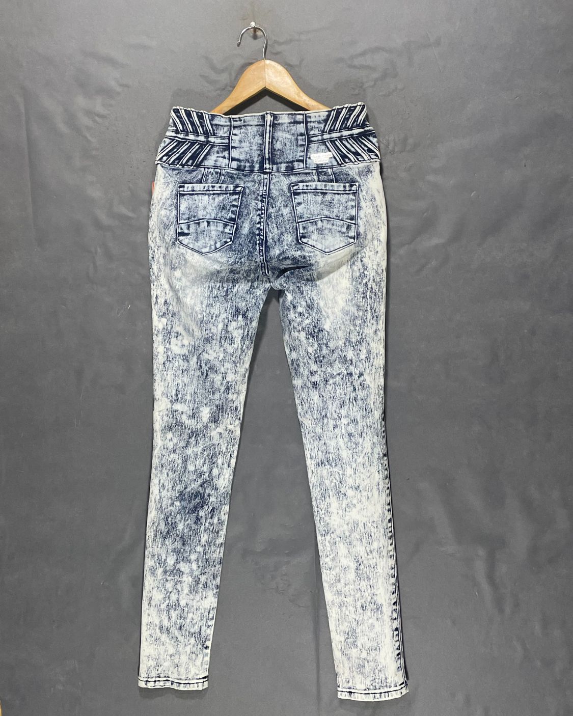 Tush Push Blue Jeans For Women Large | ThriftQueen.pk