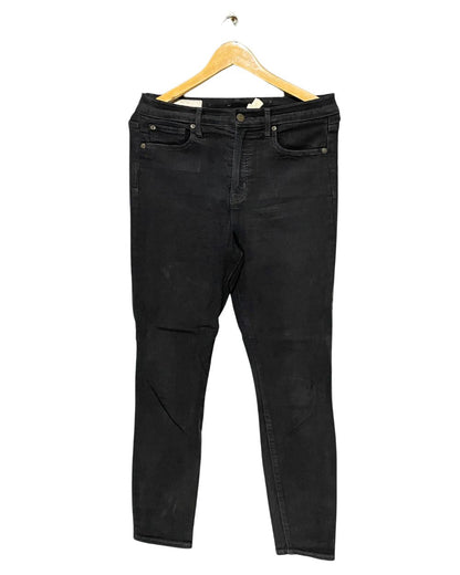 Gap Black Jeans For Women Large | ThriftQueen.pk