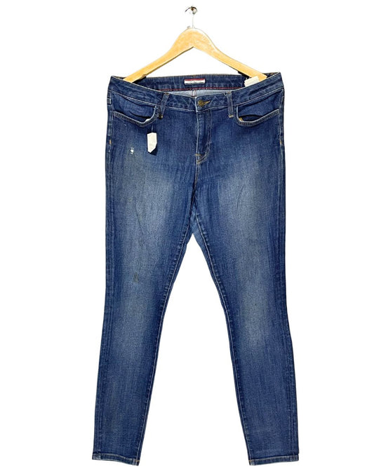 Tommy Hilfiger Blue Jeans For Women XL | ThriftQueen.pk