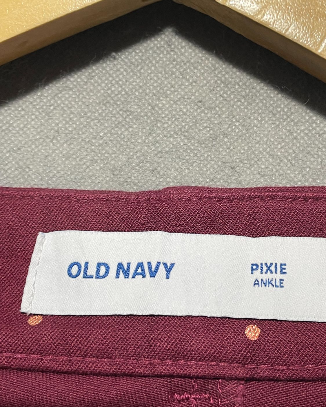 Old Navy Maroon Jeans For Women XS | ThriftQueen.pk