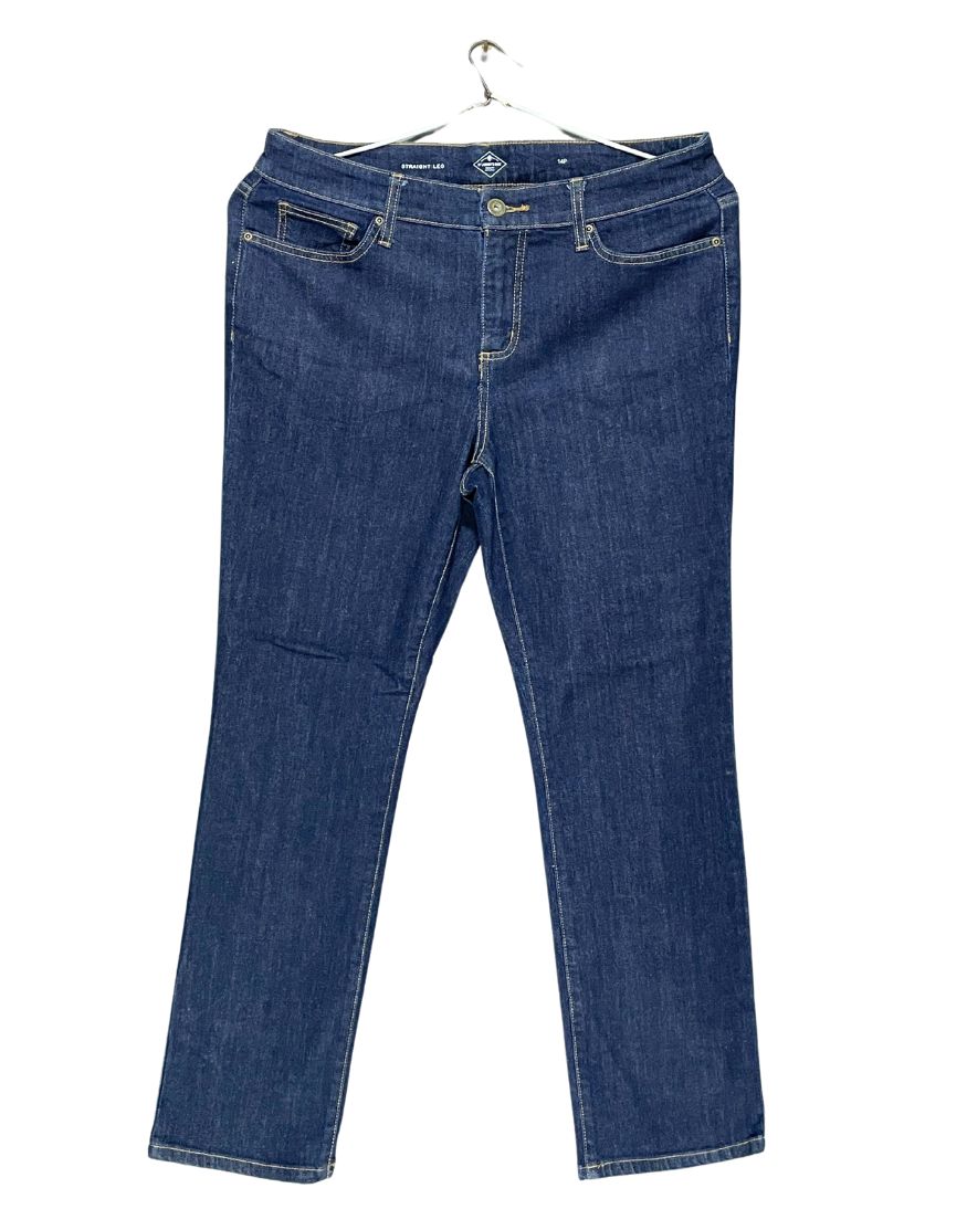 St John's Bay Blue Jeans For Women Large | ThriftQueen.pk