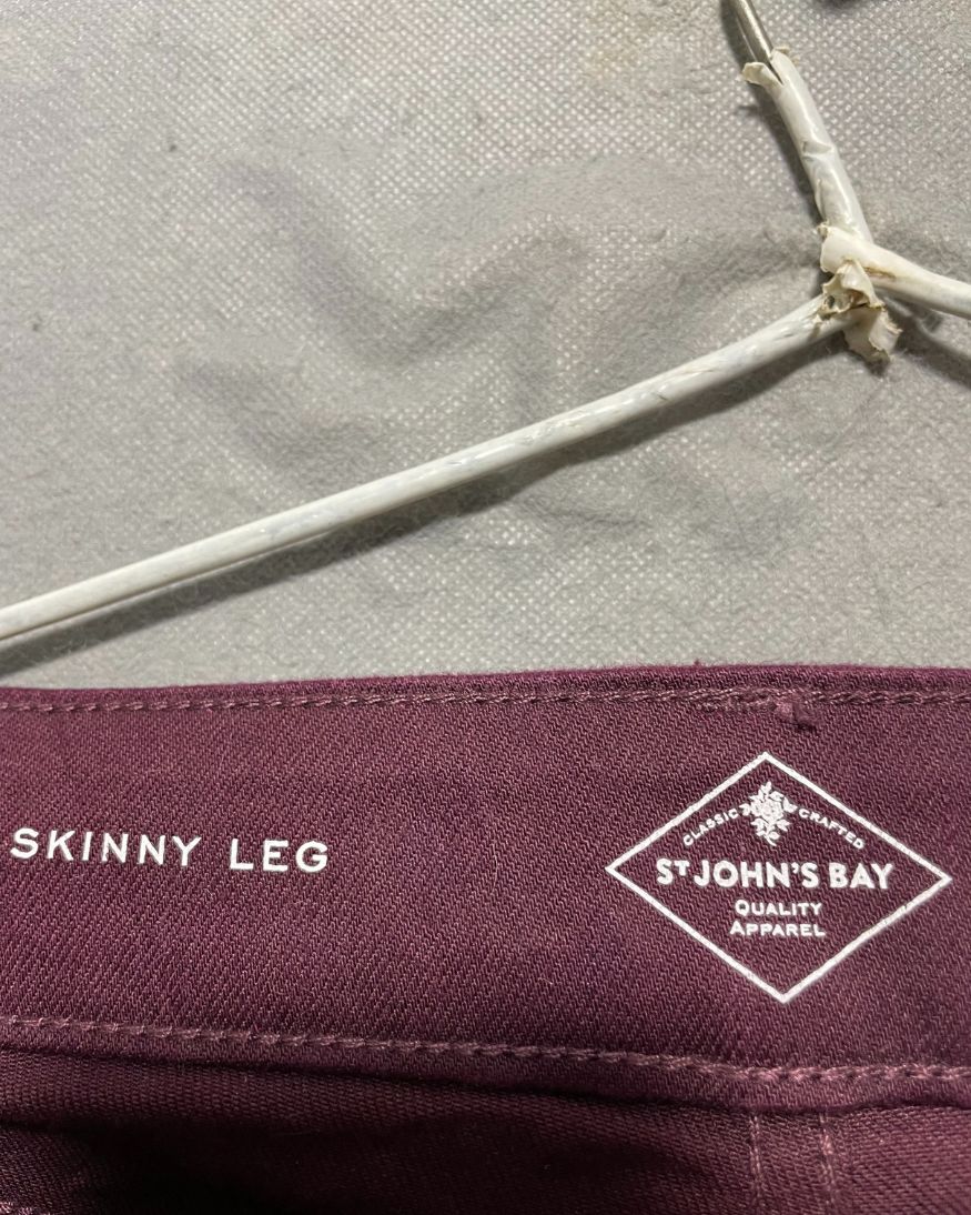 St Joh's Bay Maroon Jeans For Women X Large | ThriftQueen.pk