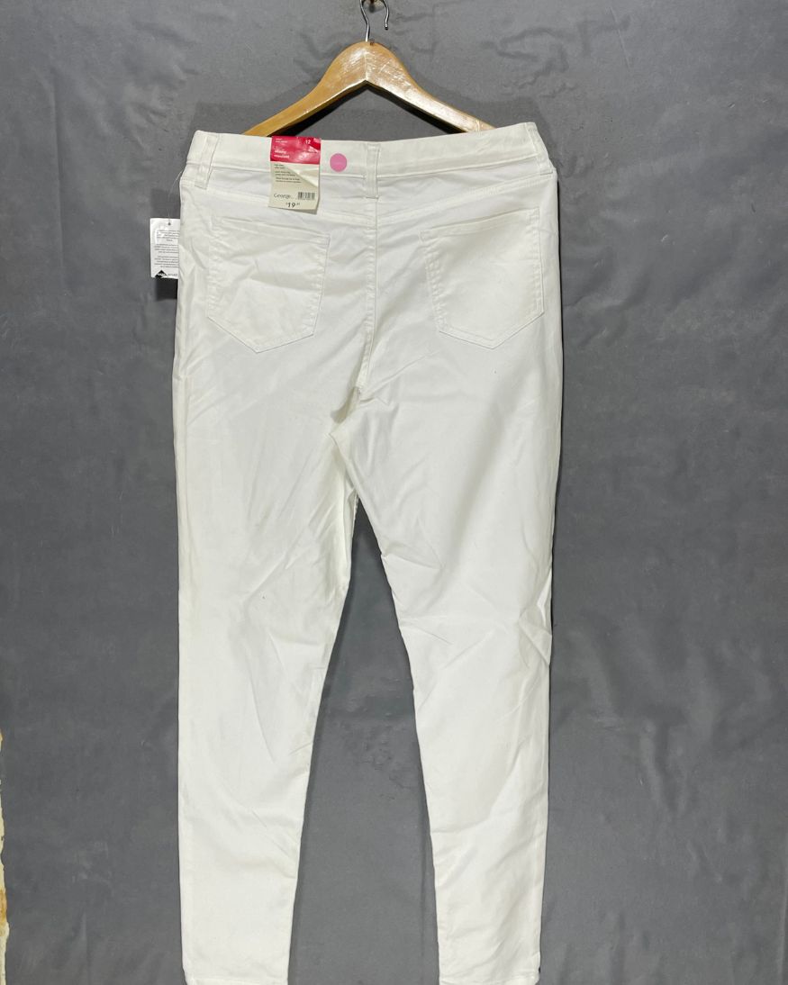 George White Jeans For Women Large | ThriftQueen.pk