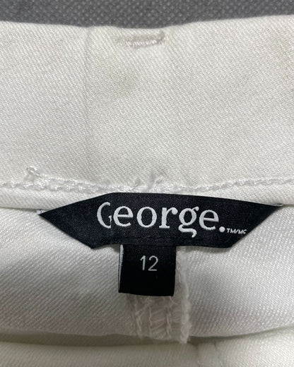 George White Jeans For Women Large | ThriftQueen.pk