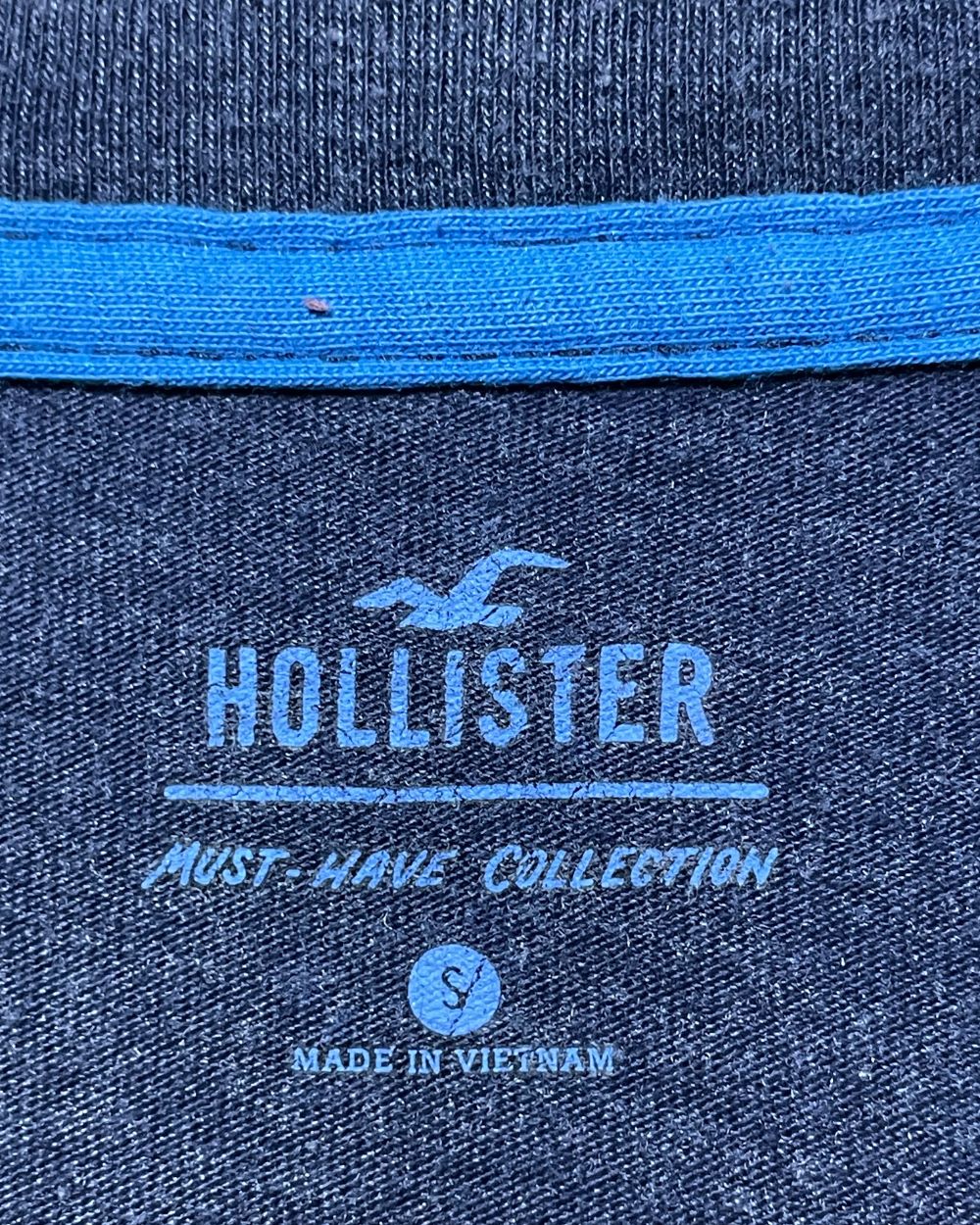 Hollister Blue Cotton T Shirt For Women M
