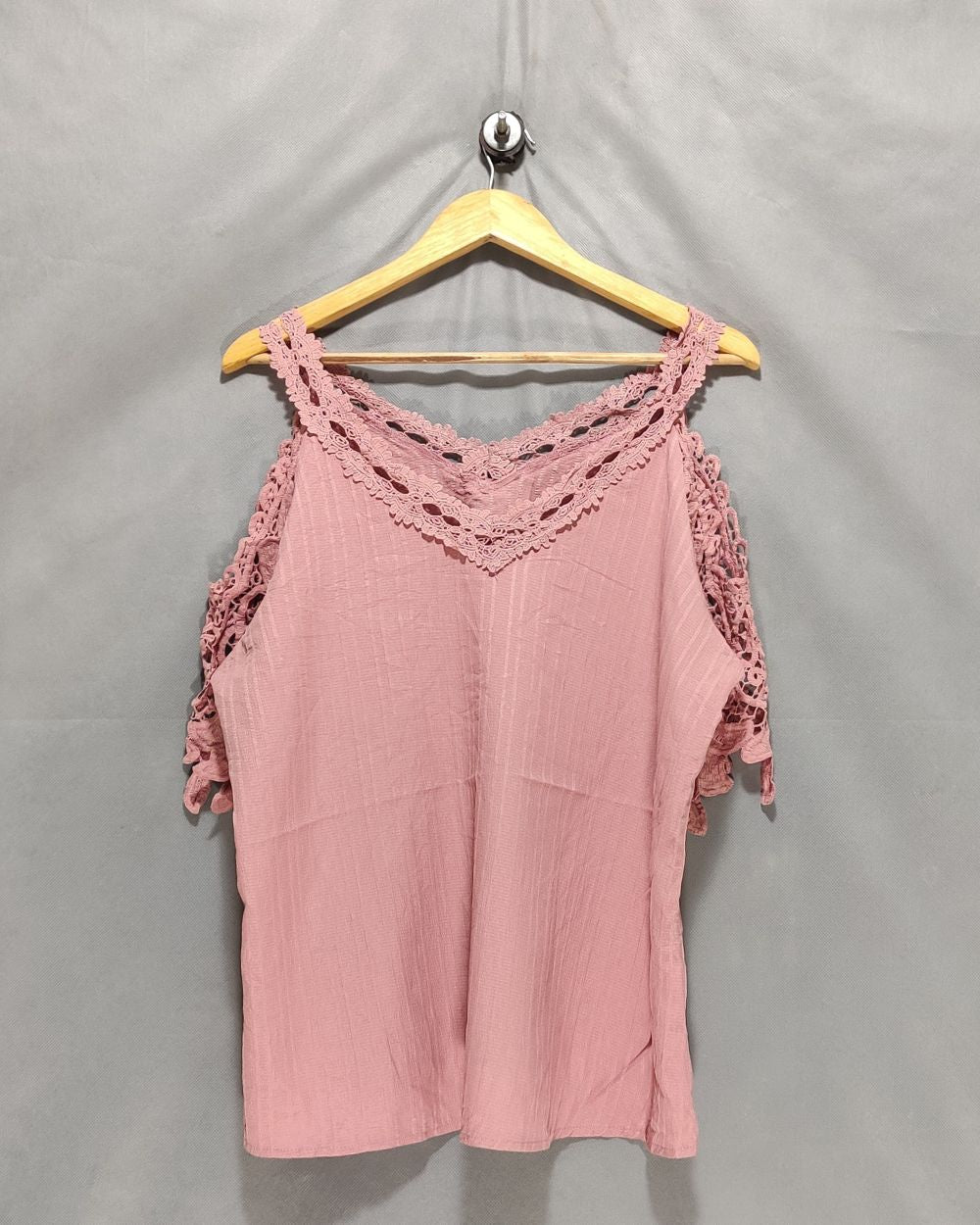Thrift Queen Pink For Women Crop Top XL