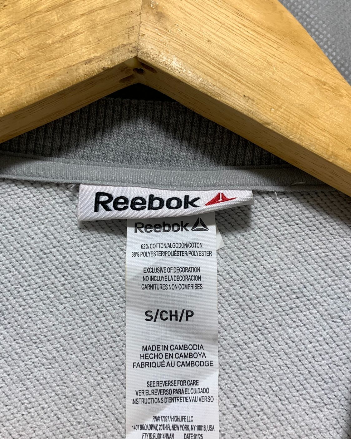 Reebok Gray Sweatshirt For Women S