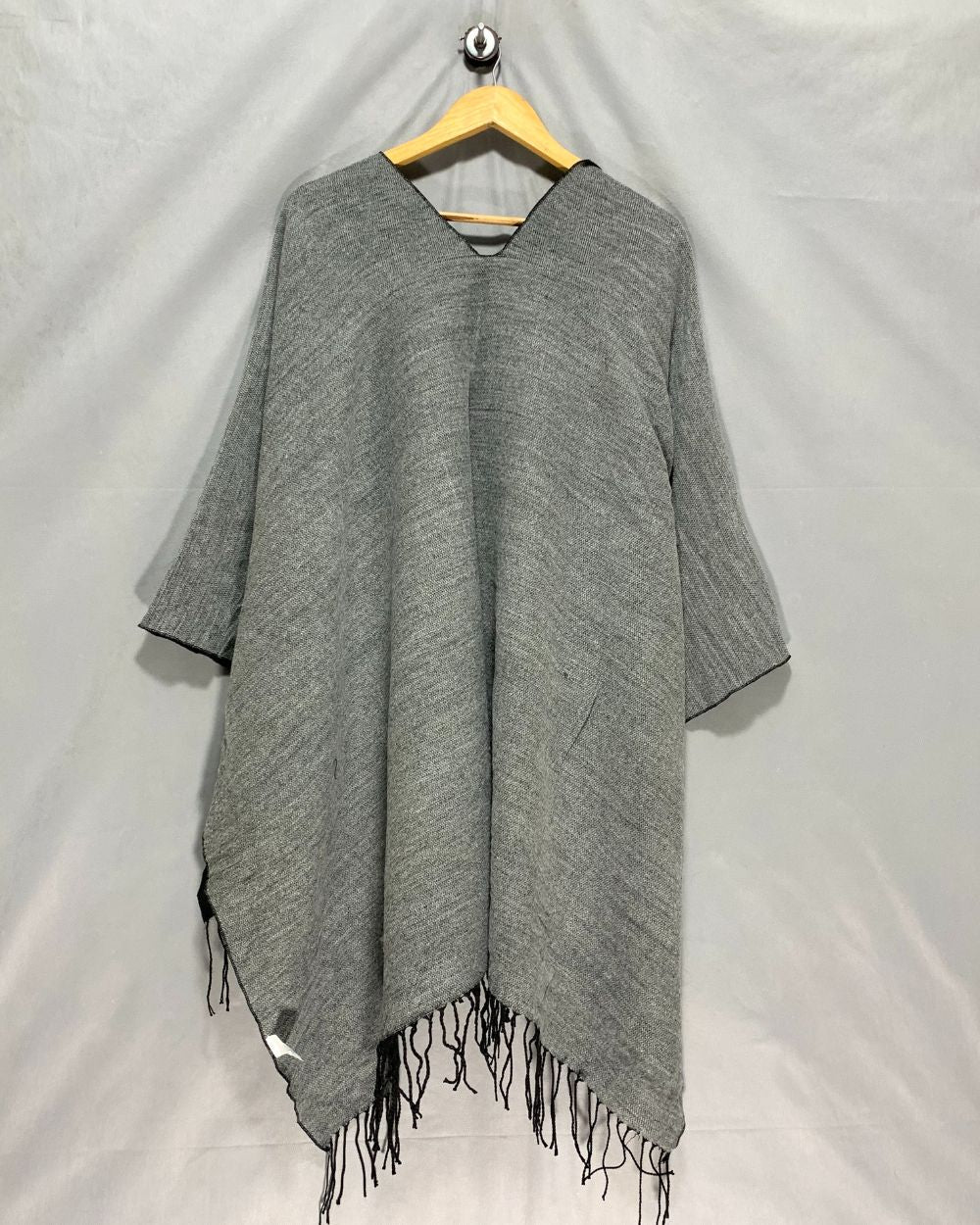 Thrift Queen Gray Cape Shawl For Women