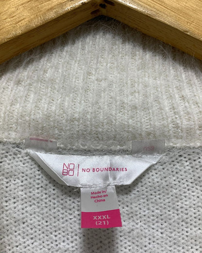 No Boundaries White Zipper For Women M