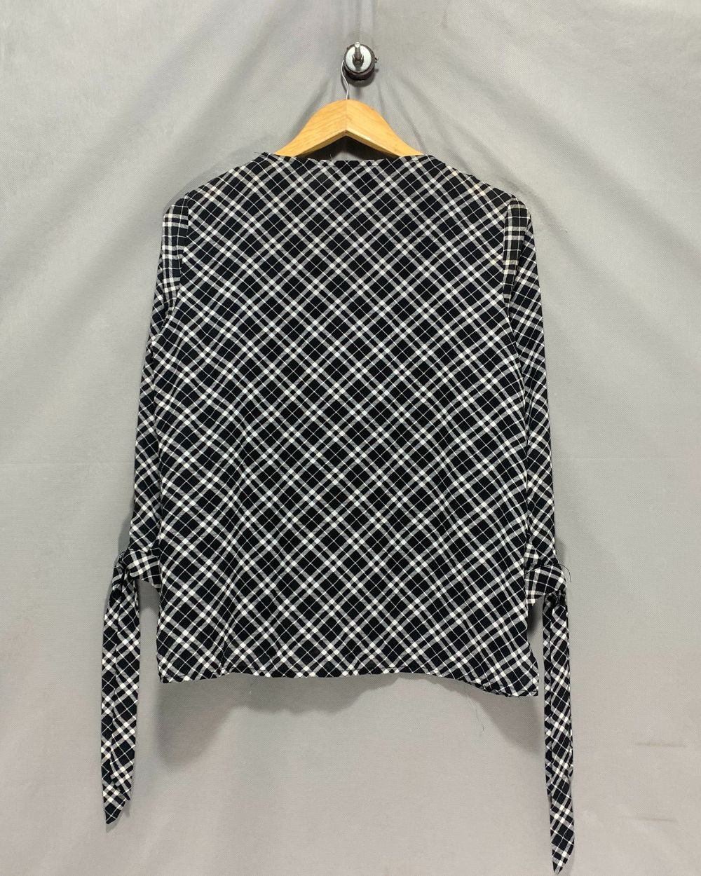 Premise Black For Women Top M