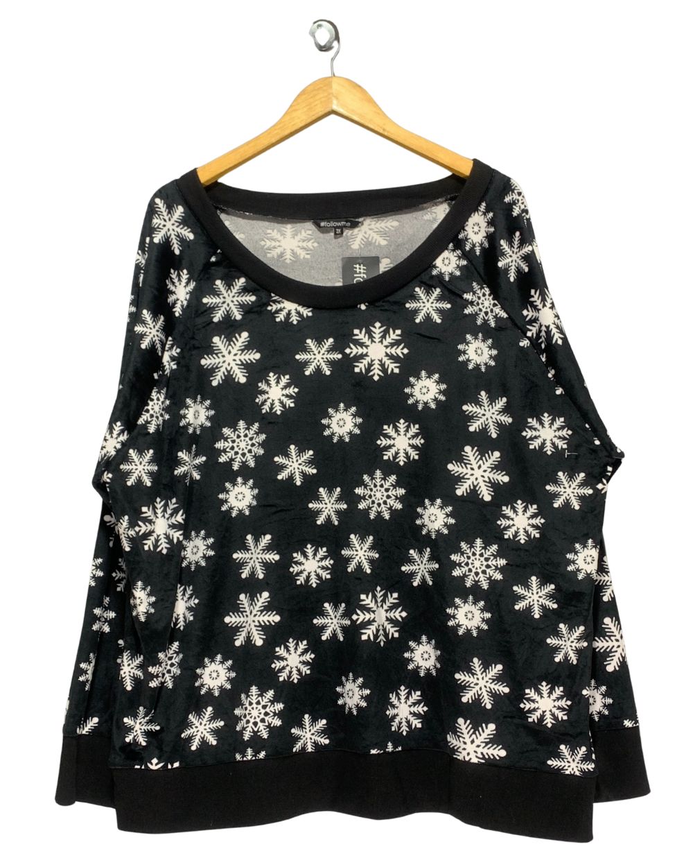 Followme Black Sweatshirt For Women 3X Large