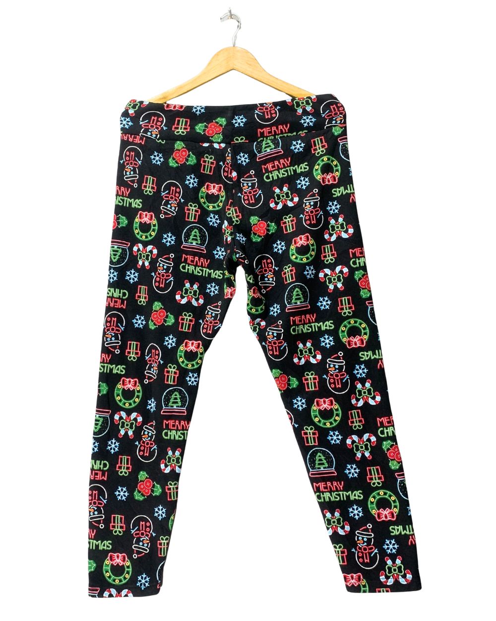 No Boundaries Black Trousers For Woman XL