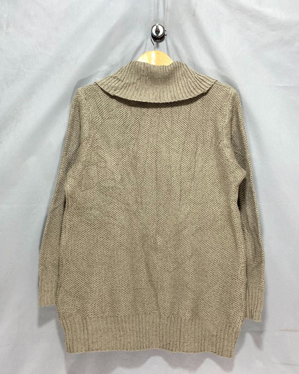 APT.9 Cream Sweater For Women L