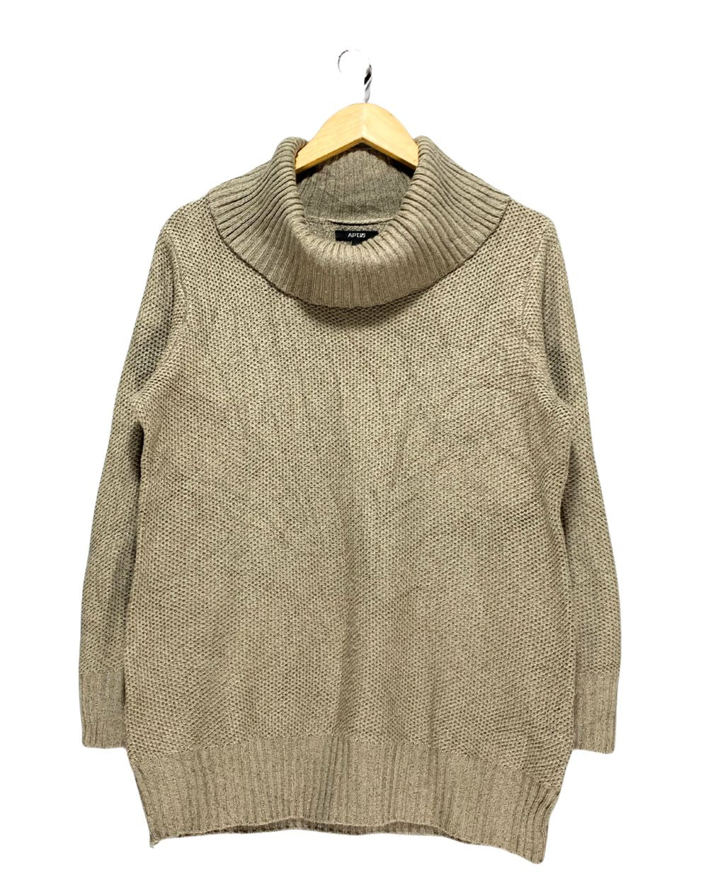 APT.9 Cream Sweater For Women L